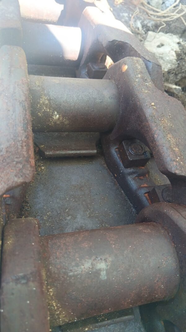 Cadenas Para Tractor Komatsu Modelo D155AX 2 Cadenas Para Tractor Komatsu Modelo D155AX