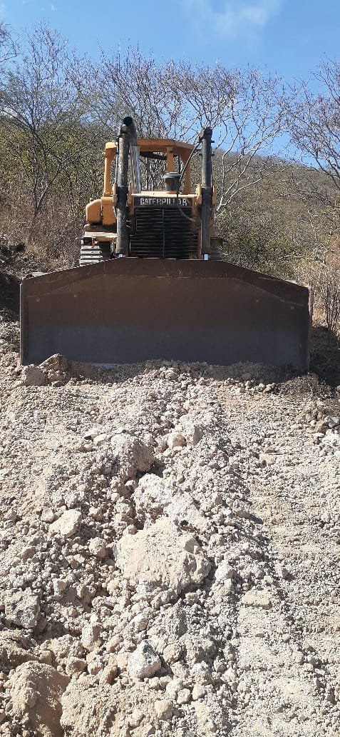 Tractor D8 Caterpillar (3) Tractor bulldozer Caterpillar D8N