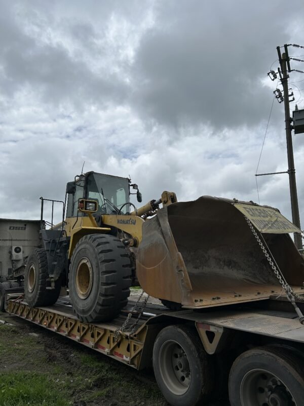 WhatsApp Image 2025-06-27 at 1.35.19 PM Cargador Frontal WA380-6
