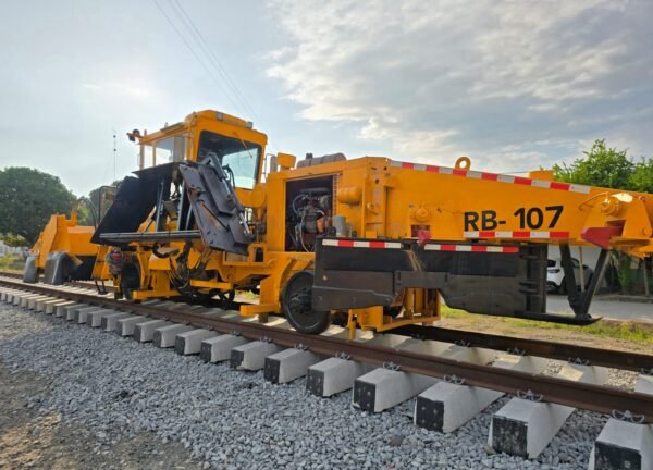 WhatsApp Image 2026-01-26 at 8.52.48 PM (1) Reguladora de balasto Kershaw 1993