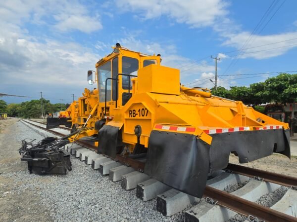 WhatsApp Image 2026-01-26 at 8.52.49 PM (2) Reguladora de balasto Kershaw 1993