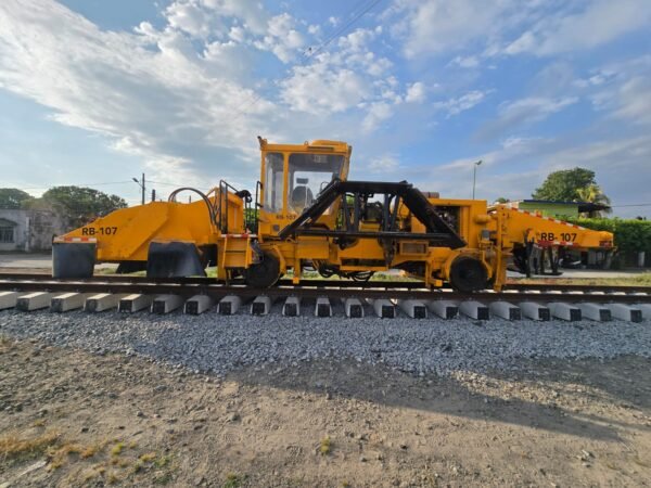 WhatsApp Image 2026-01-26 at 8.52.49 PM (4) Reguladora de balasto Kershaw 1993